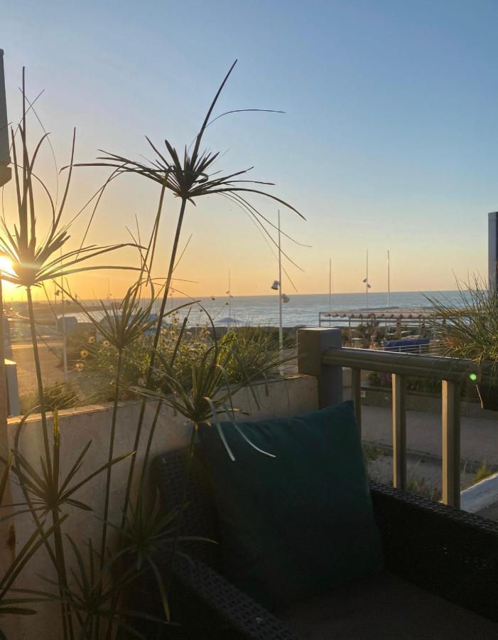 St Valery En Caux, Vue Et Falaise: Le Bleu De Lo